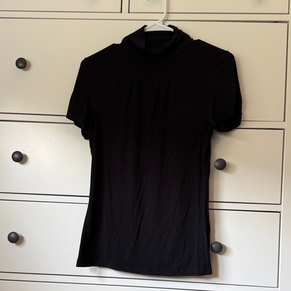 The Limited Black Short Sleeve turtleneck Top